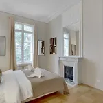 Parisian Elegance & Comfort For 4 People