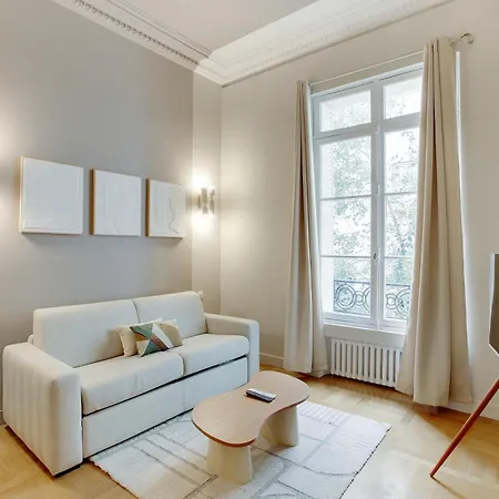 Parisian Elegance & Comfort For 4 People Apartment *