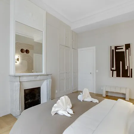 Parisian Elegance & Comfort For 4 People Paris